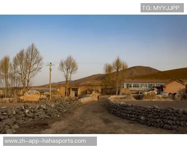 追寻梦想的足球游子在异乡的拼搏与成长之路 追寻梦想的足球游子在异乡的拼搏与成长之路